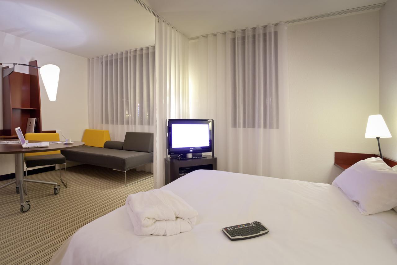Novotel Suites Lille Europe Εξωτερικό φωτογραφία