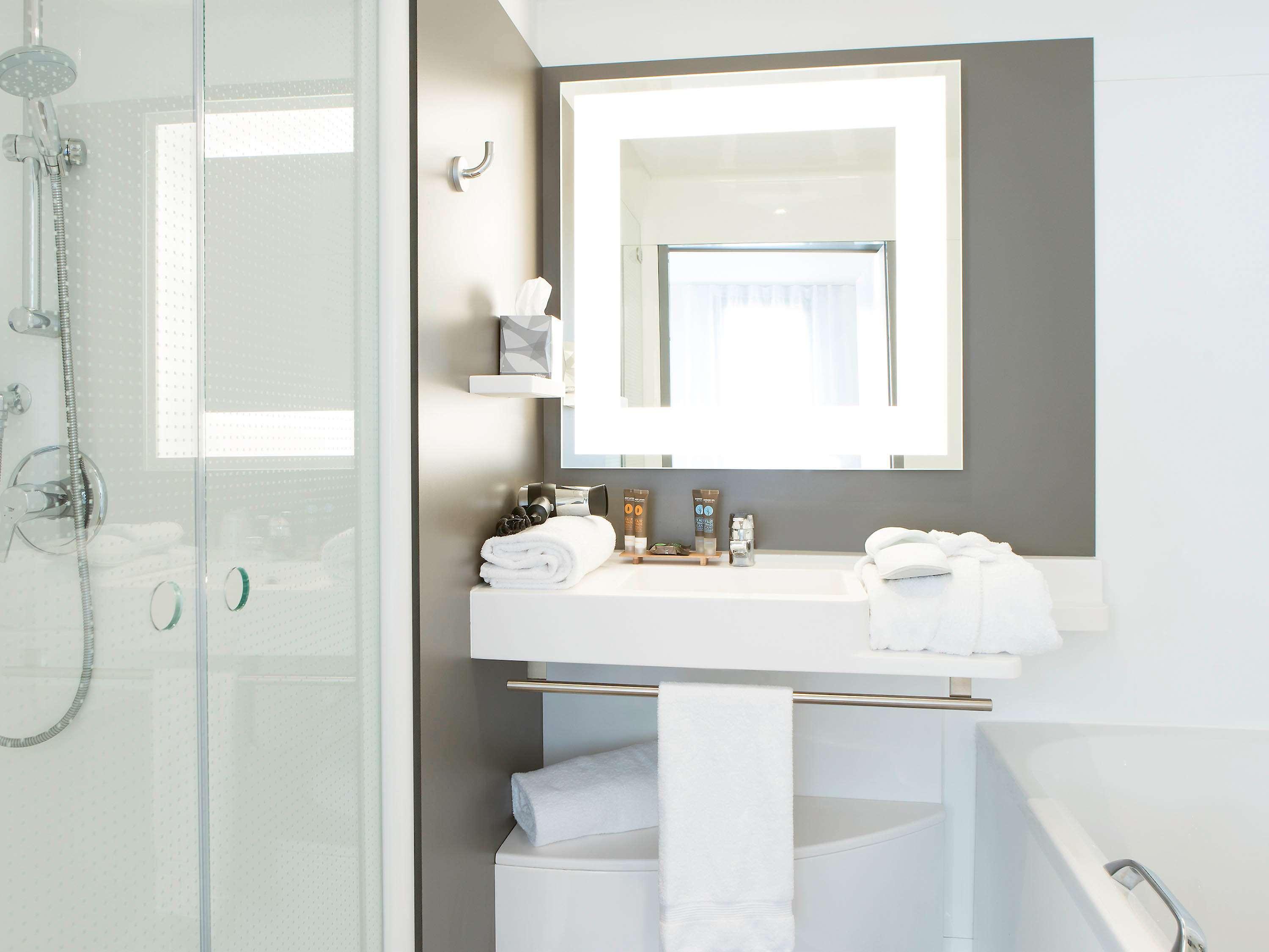 Novotel Suites Lille Europe Εξωτερικό φωτογραφία